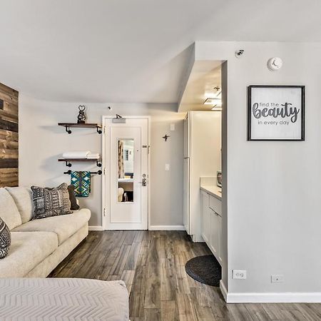 Inviting Waikiki Grand Hotel Room One Block To Beach! โฮโนลูลู ภายนอก รูปภาพ